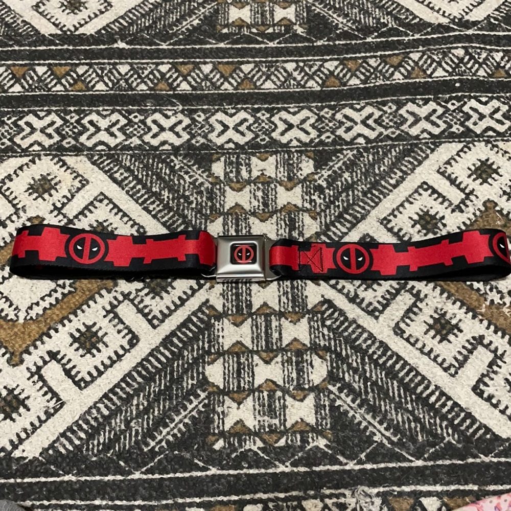 Deadpool buckle-down adjustable belt marvel